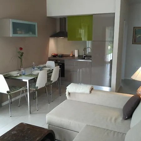 Eda Villa *