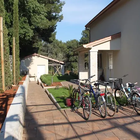 Eda Villa Tar-Vabriga